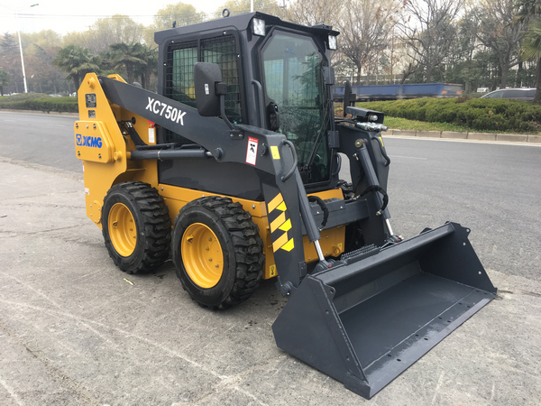 Argentina -1 Unit XCMG XC750K Skid Steer Loader