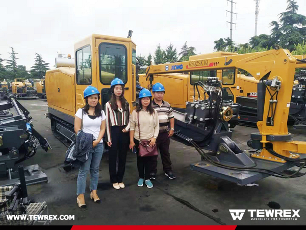 Thailand customer visited TEWREX office.