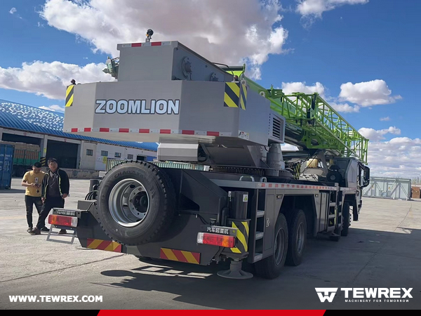 Mongolia - 1 Unit ZOOMLION ZTC500A562-2 TRUCK CRANE 