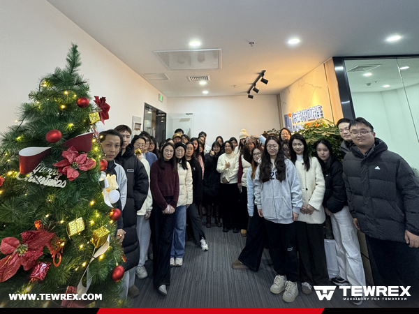 TEWREX Group Celebrate Christmas Together