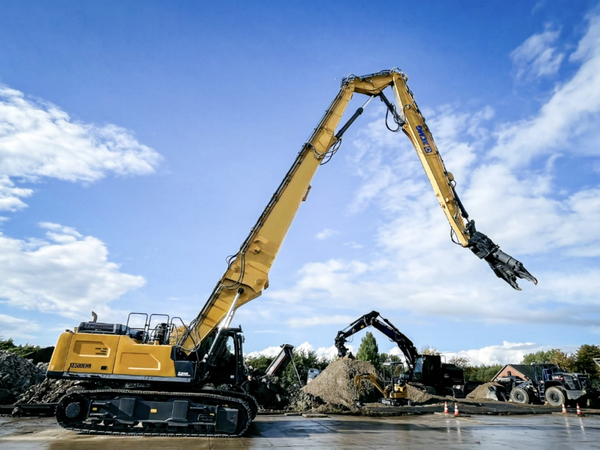 XCMG XE500EHR Building Demolition Machine Shines In Germany