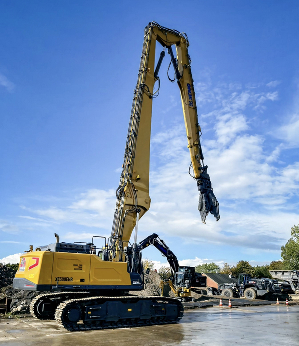 XCMG XE500EHR Building Demolition Machine Shines In Germany